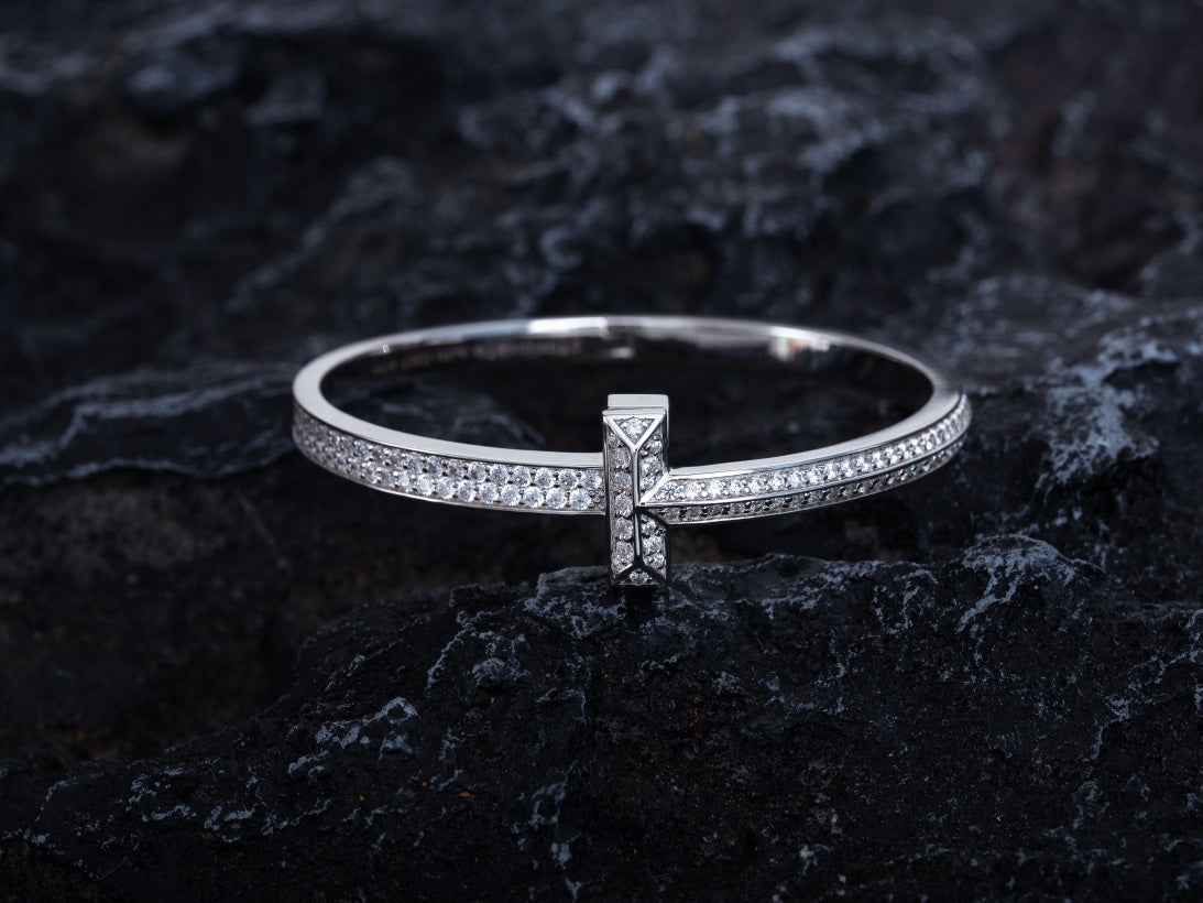 [Renovia Jewelry]WIDE DIAMONDS HINGED BANGLE SILVER