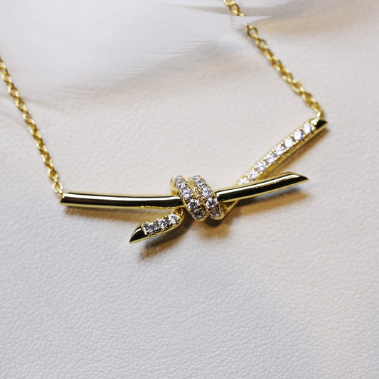 [Renovia Jewelry]KNOT NECKLACE GOLD DIAMONDS