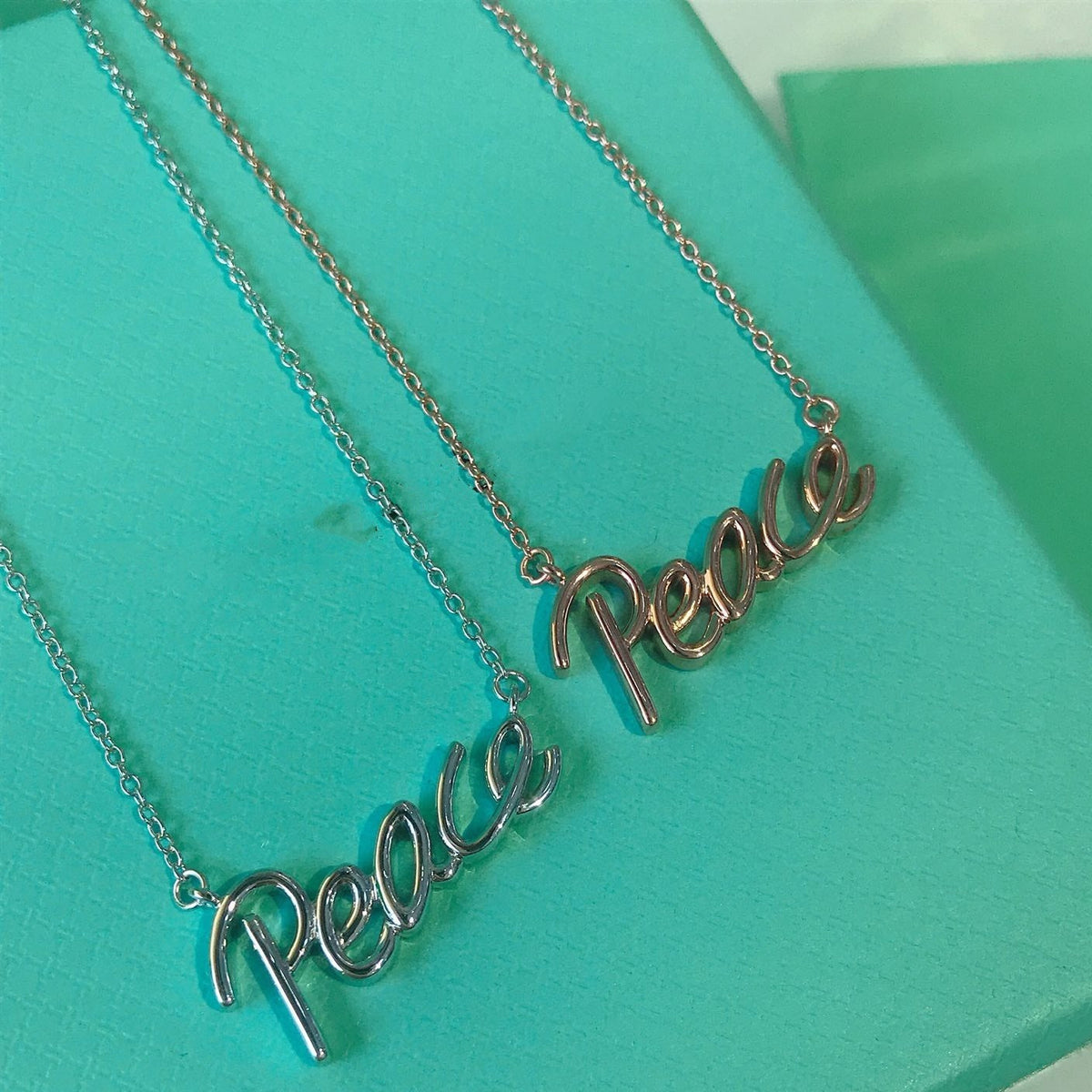 [Renovia Jewelry]PEACE TEXT PEDANT NECKLACE