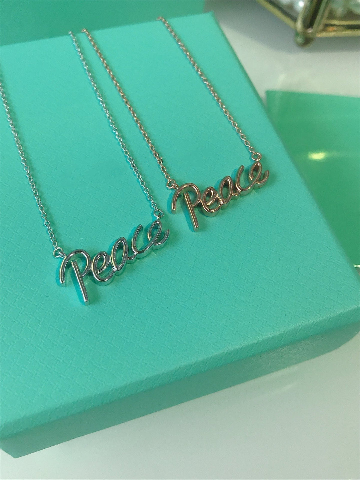 [Renovia Jewelry]PEACE TEXT PEDANT NECKLACE