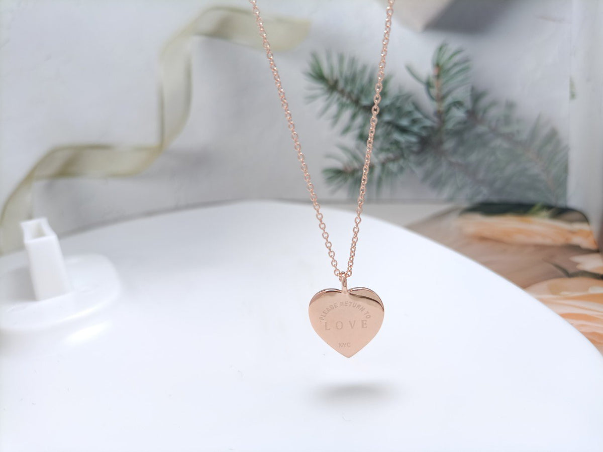 [Renovia Jewelry]HEART DIAMONDS PEDANT NECKLACE