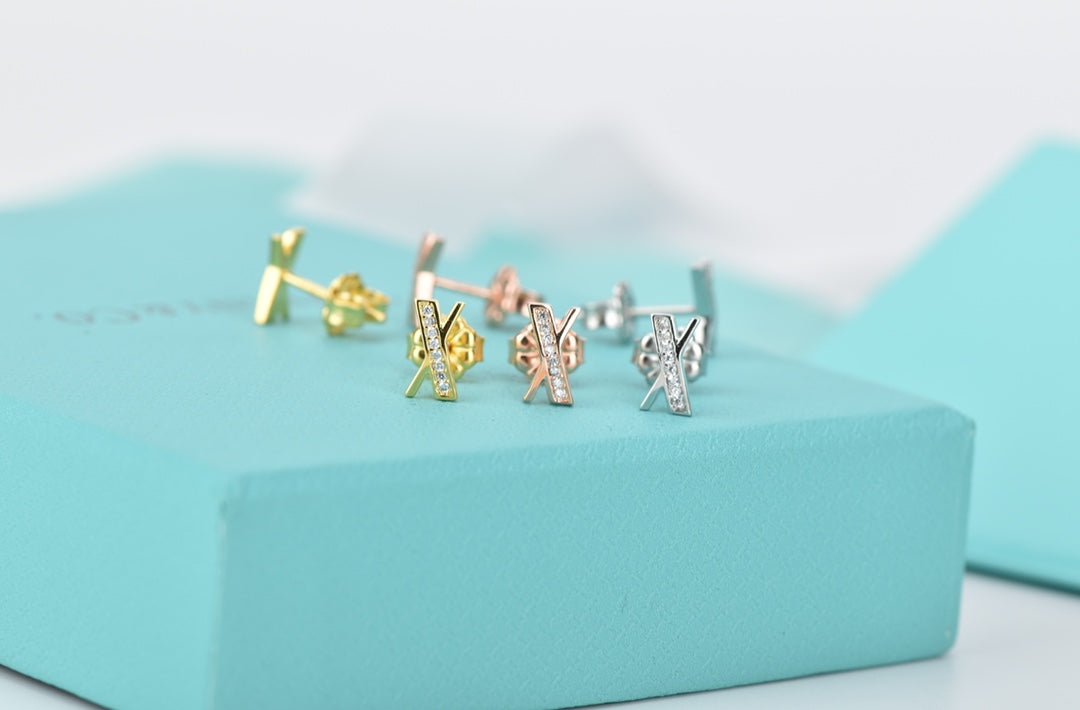 [Renovia Jewelry]ATLAS DIAMOND STUD EARRINGS