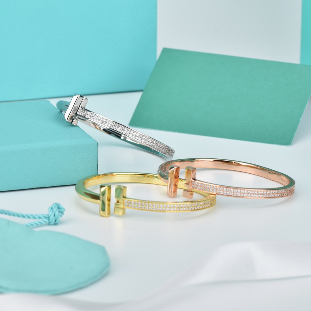 [Renovia Jewelry]WIDE DIAMONDS HINGED BANGLE