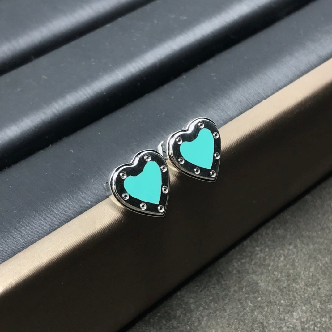 [Renovia Jewelry]HEART STUD SILVER EARRINGS