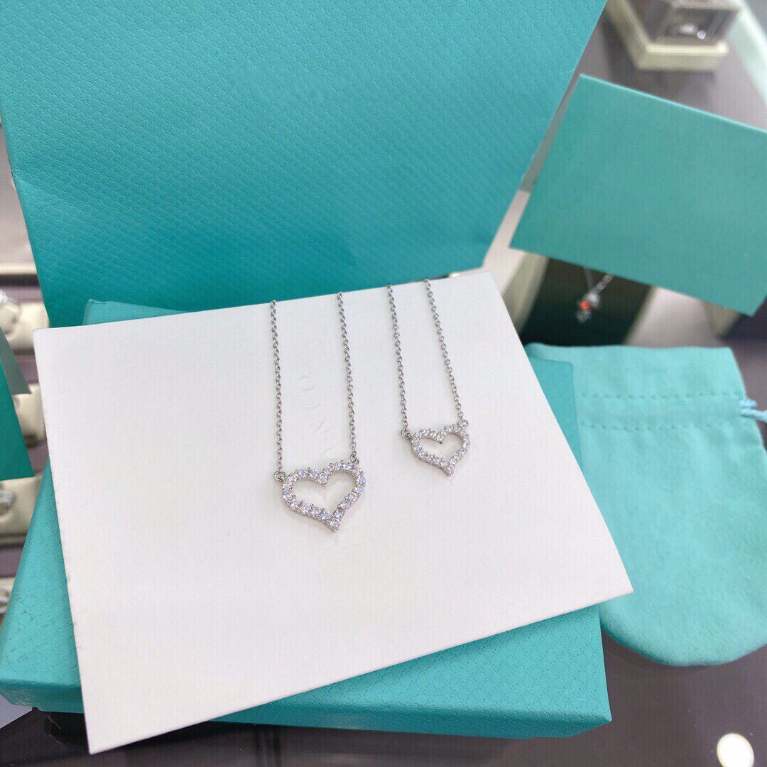 [Renovia Jewelry]HEART-SHAPED DIAMOND NECKLACE