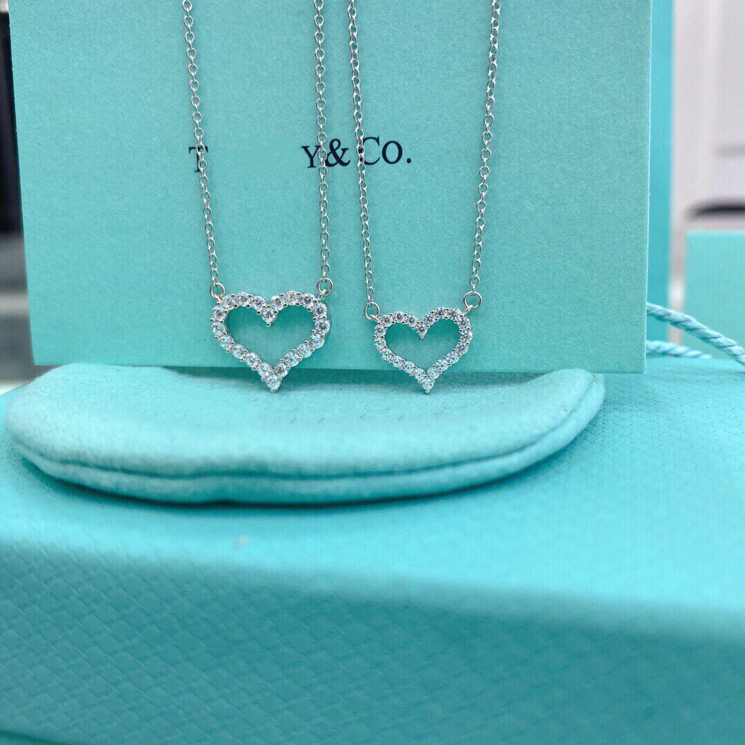 [Renovia Jewelry]HEART-SHAPED DIAMOND NECKLACE