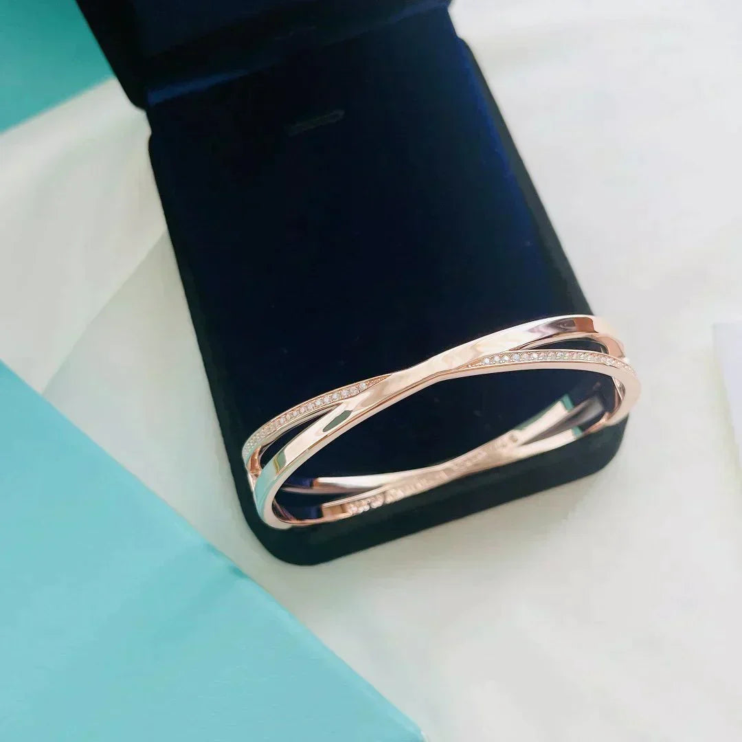 [Renovia Jewelry]NARROW HINGED BANGLEIN WITH DIAMONDS SMALL