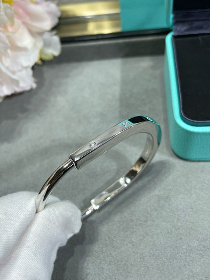 [Renovia Jewelry]LOCK BRACELET 8 DIAMOND