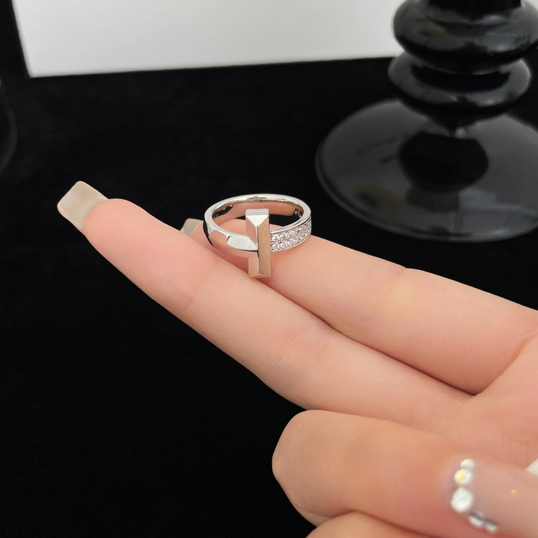 [Renovia Jewelry]T WIDE DIAMOND RING