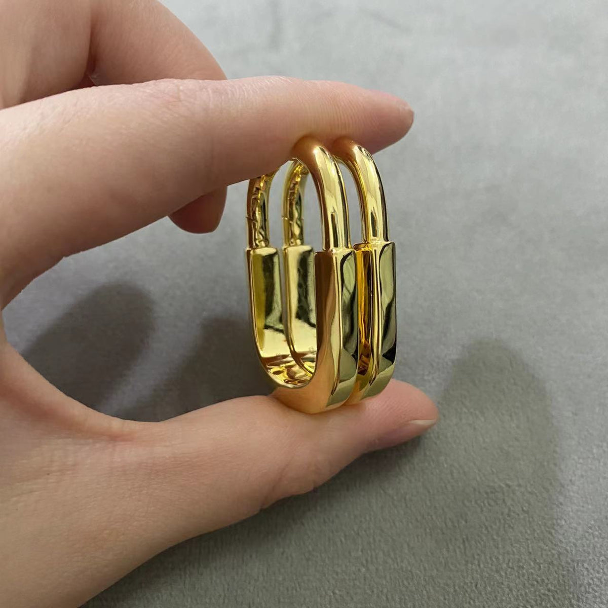 [Renovia Jewelry]LOCK MEDIUM EARRINGS