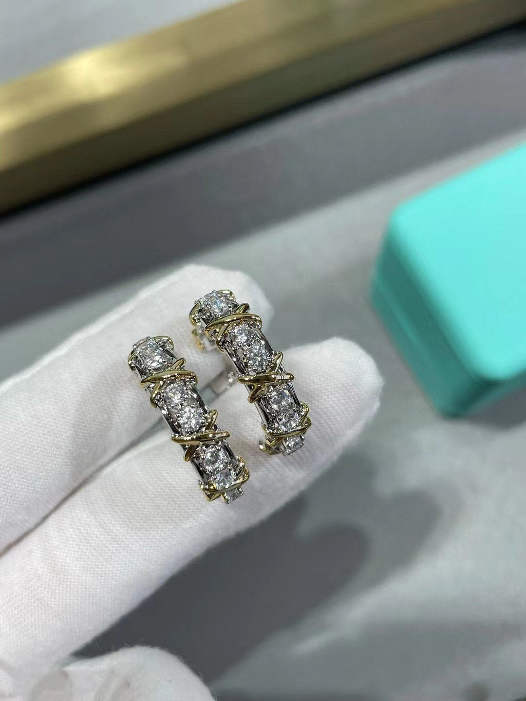 [Renovia Jewelry]SCHLUMBERGER GOLD DIAMOND EARRINGS