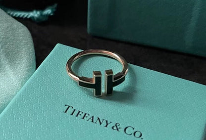 [Renovia Jewelry]T SMALL ONYX PINK GOLD RING