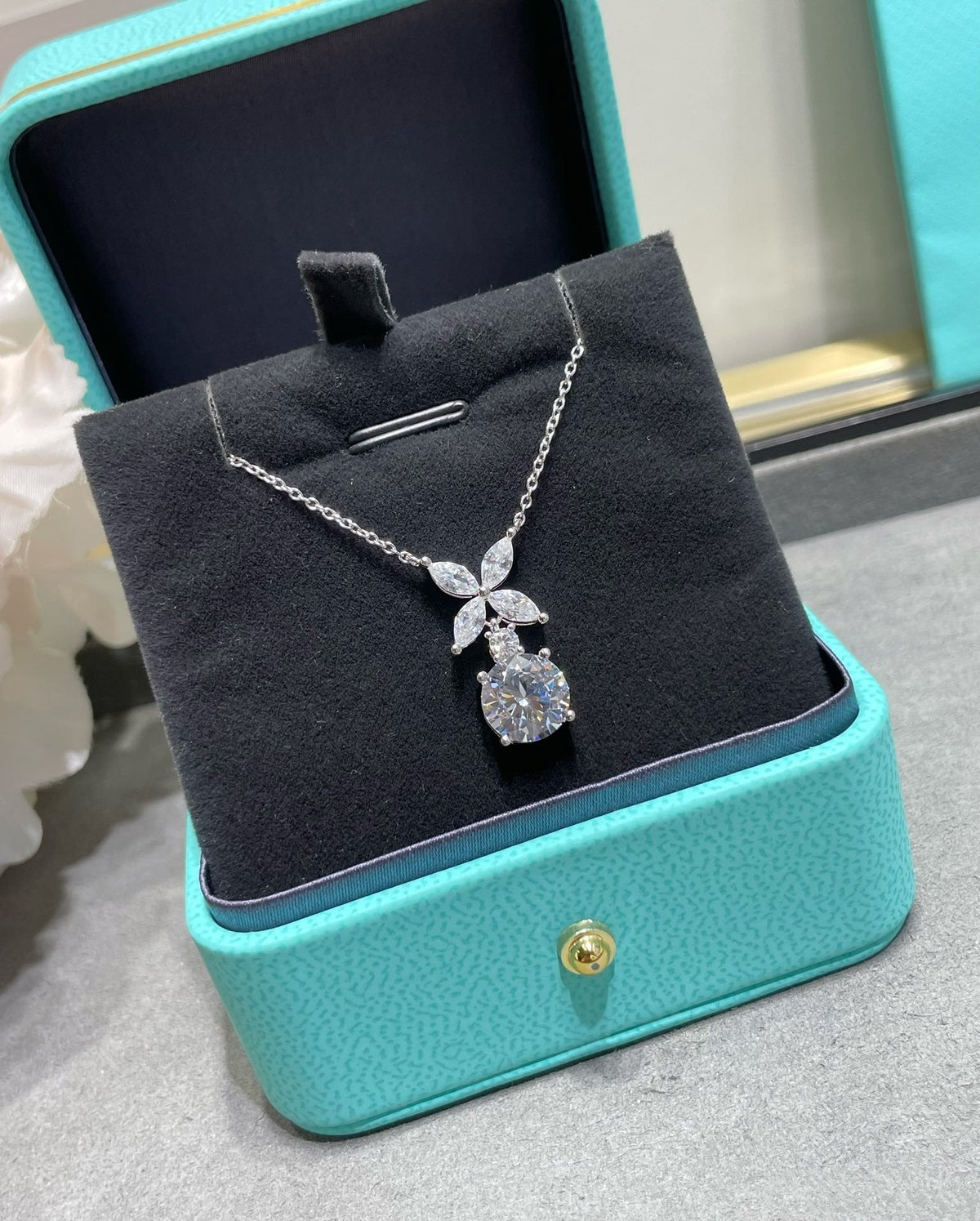 [Renovia Jewelry]VICTORIA PENDANT SILVER DIAMOND NECKLACE