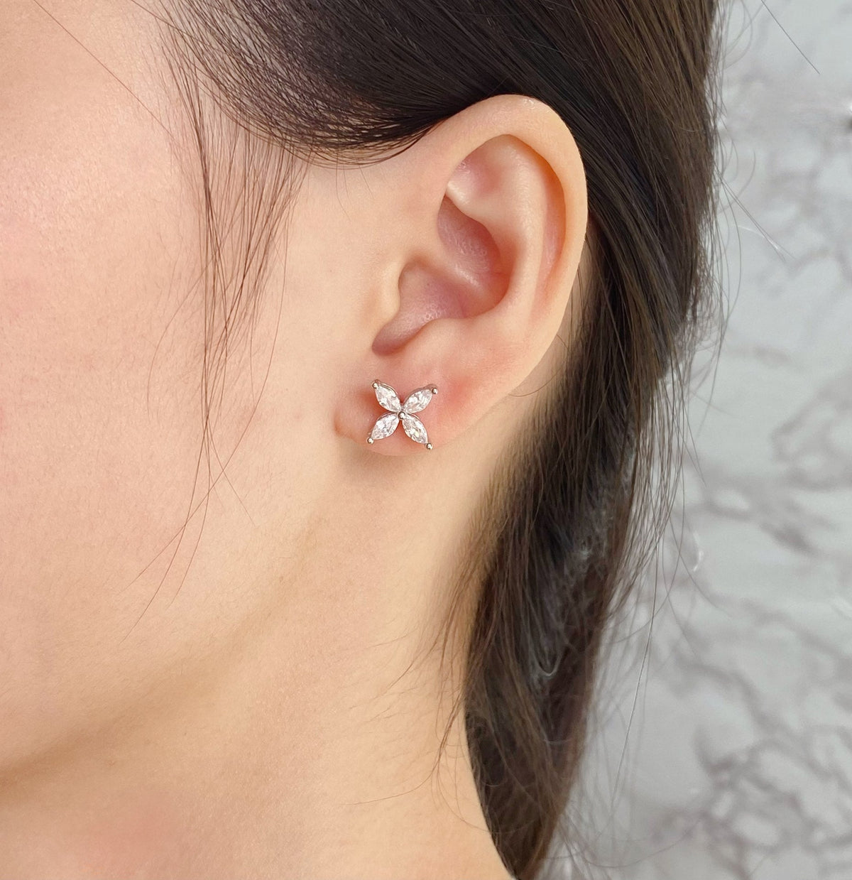 [Renovia Jewelry]VICTORIA SILVER DIAMOND STUD MINI EARRINGS