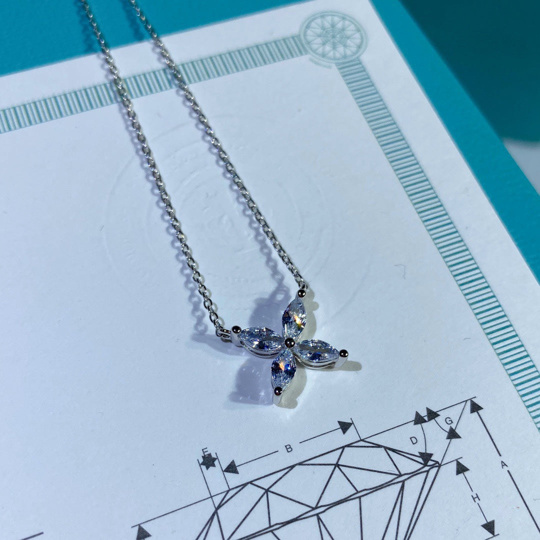 [Renovia Jewelry]PLATINUM AND DIAMOND VICTORIA PENDANT NECKLACE