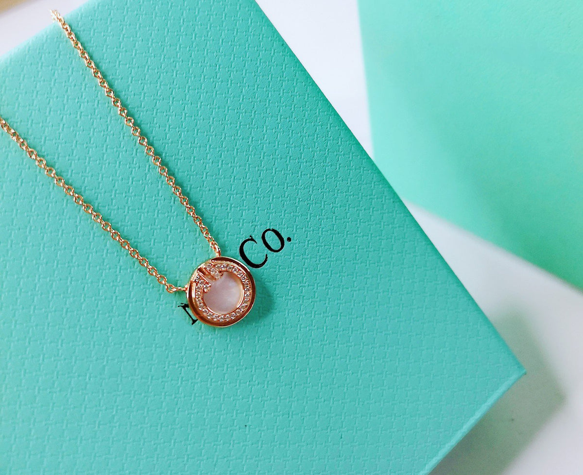 [Renovia Jewelry]DIAMOND AND MOTHER PEARL CIRCLE NECKLACE PENDANT