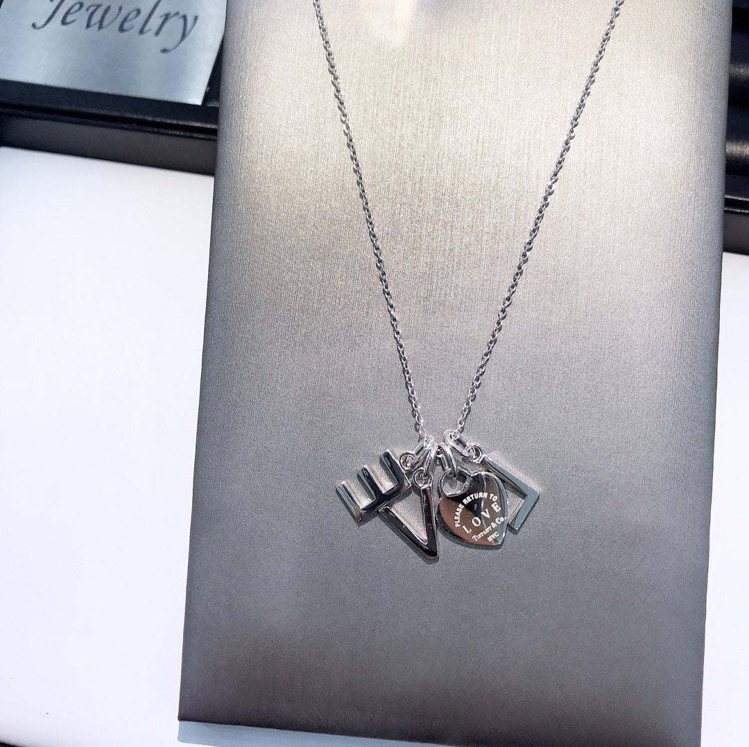 [Renovia Jewelry]COLLAR LOVE PLATA NECKLACE